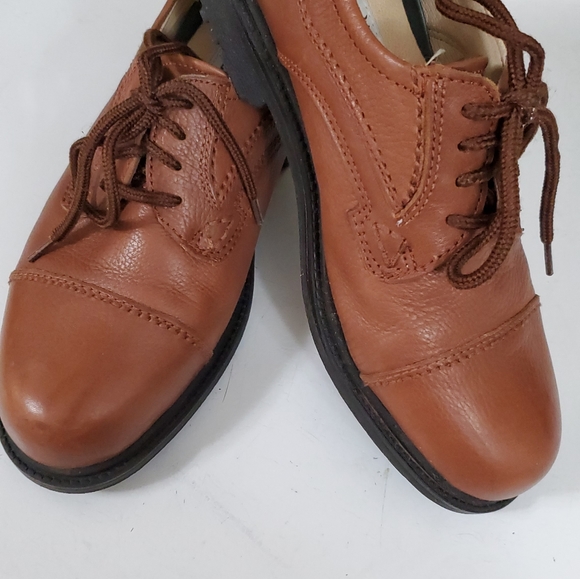 Shoes - Picture 2 of 5